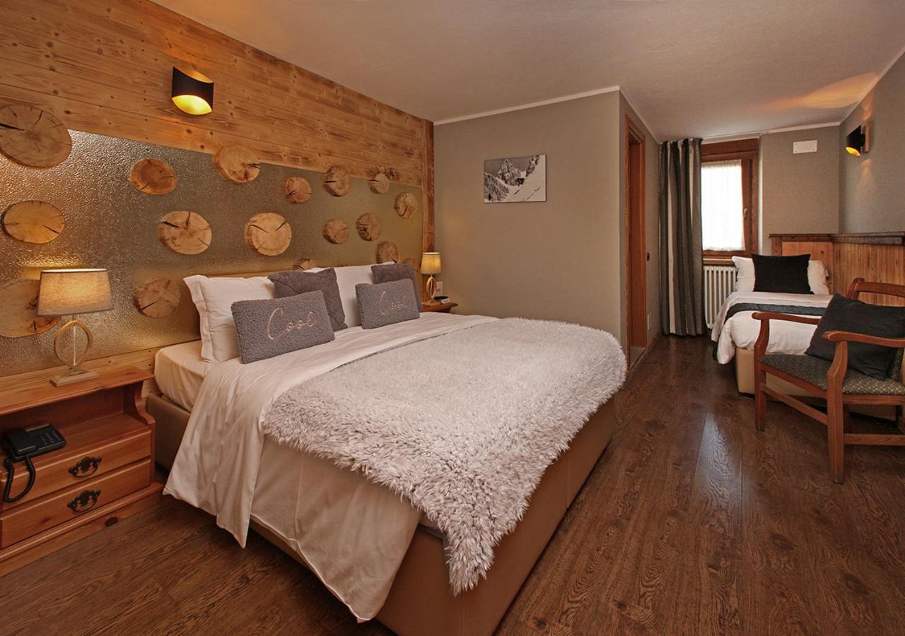 Hotel Assietta à Oulx Extérieur photo