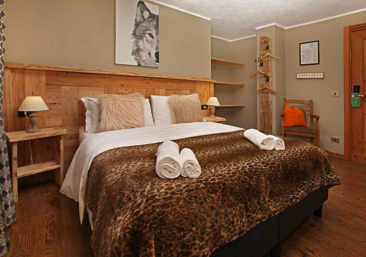Hotel Assietta à Oulx Extérieur photo