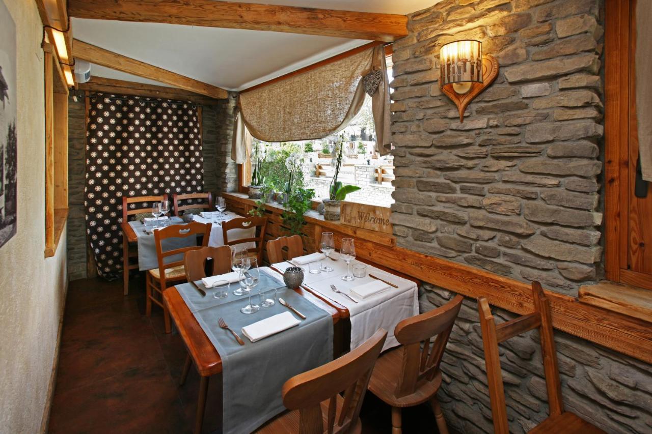 Hotel Assietta à Oulx Extérieur photo